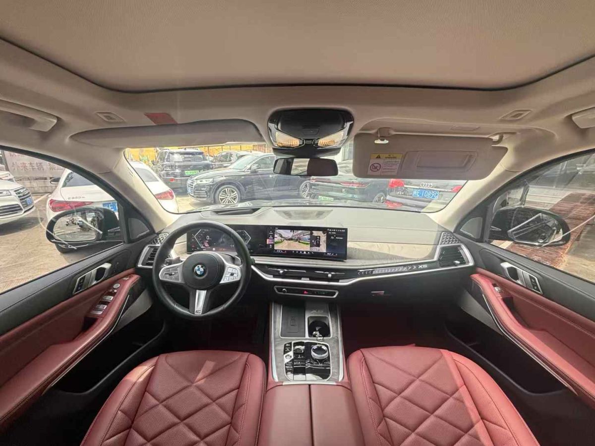 寶馬 寶馬X5  2024款 xDrive 40Li 尊享型黑焰限量版圖片
