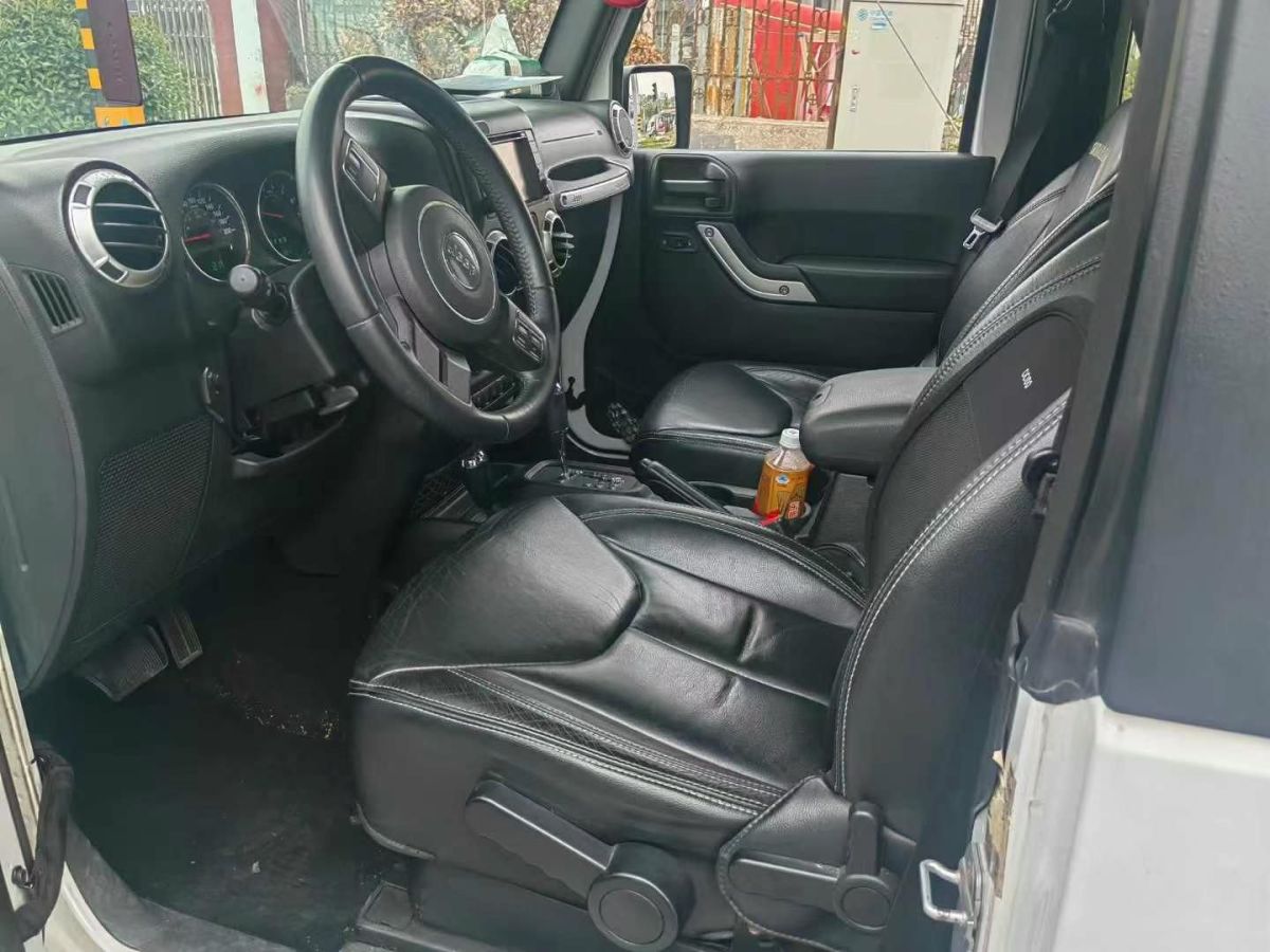 Jeep 牧馬人  2013款 3.6L Rubicon 兩門版圖片