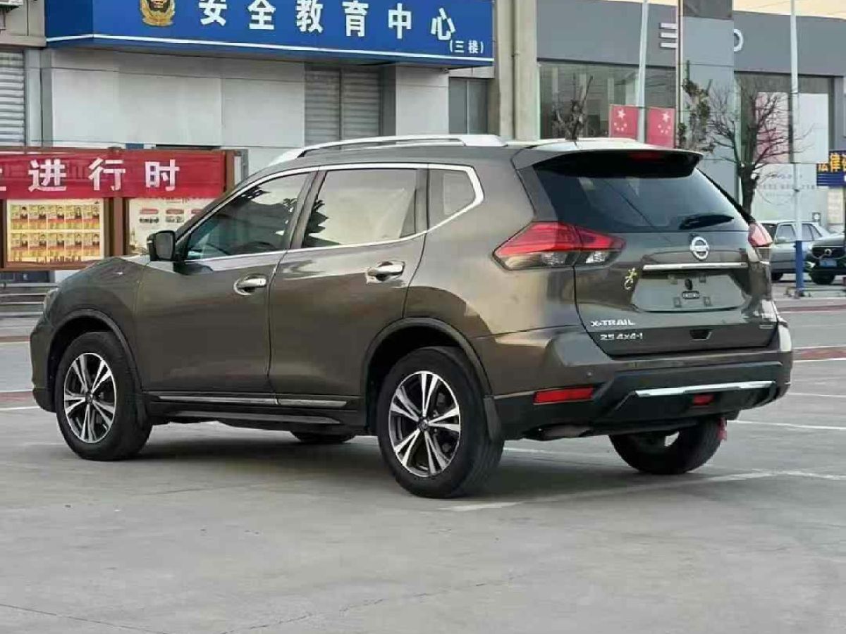 日產(chǎn) 奇駿  2019款 2.0L CVT七座舒適版 2WD圖片