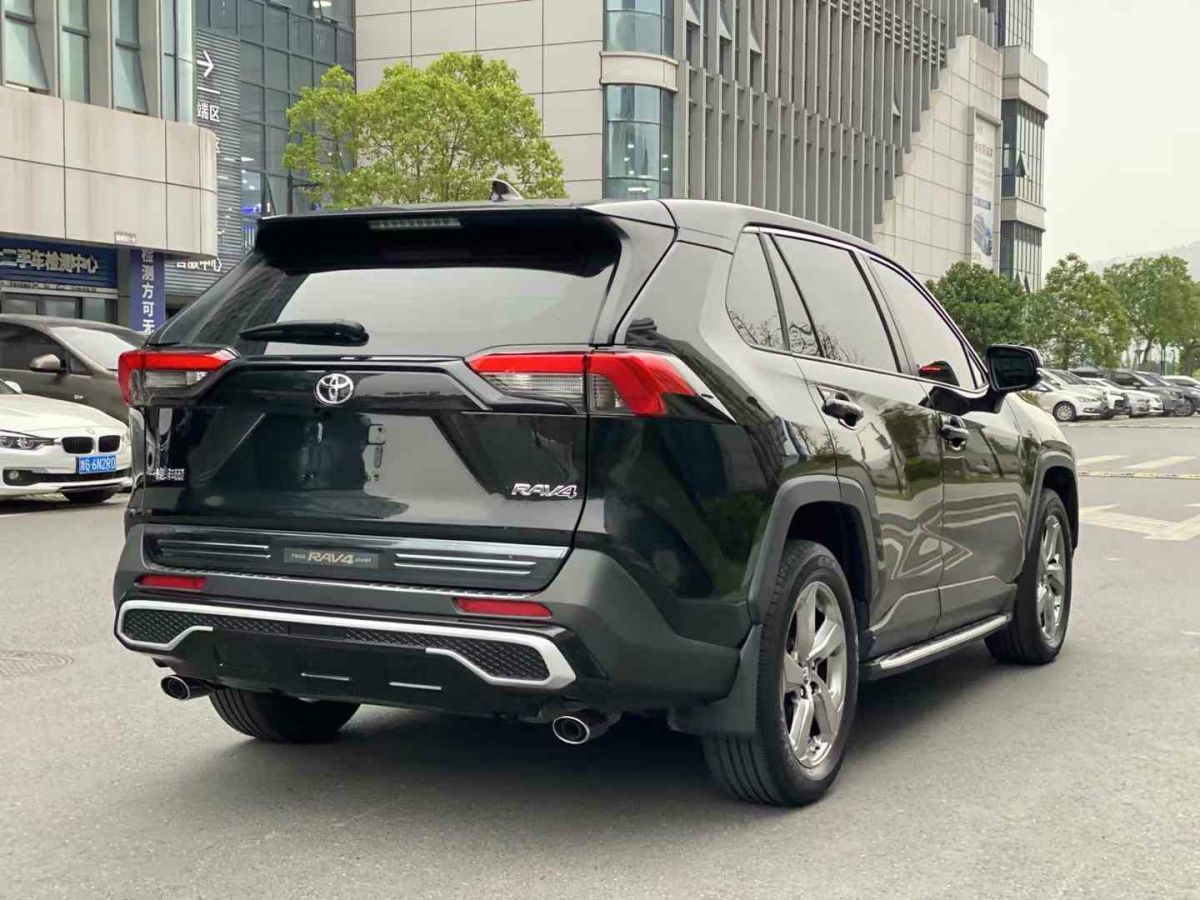 豐田 RAV4榮放  2021款 2.0L CVT四驅(qū)風(fēng)尚版圖片