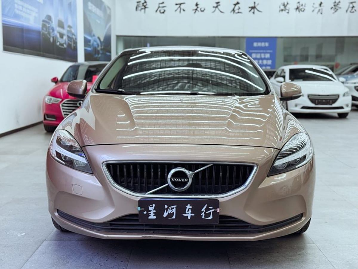 沃爾沃 V40  2017款 T3 智逸版圖片