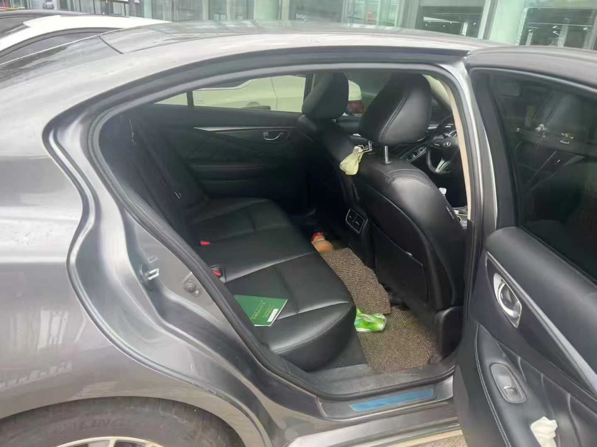 英菲尼迪 Q50L  2022款 2.0T WAVE版圖片