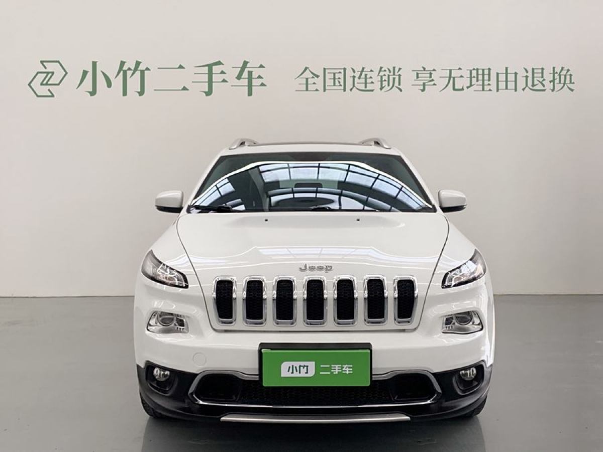 Jeep 自由光  2017款 2.0L 優(yōu)越版圖片