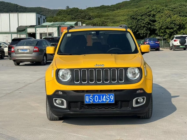 Jeep 自由侠  2018款 互联大屏版 180T 自动劲能版