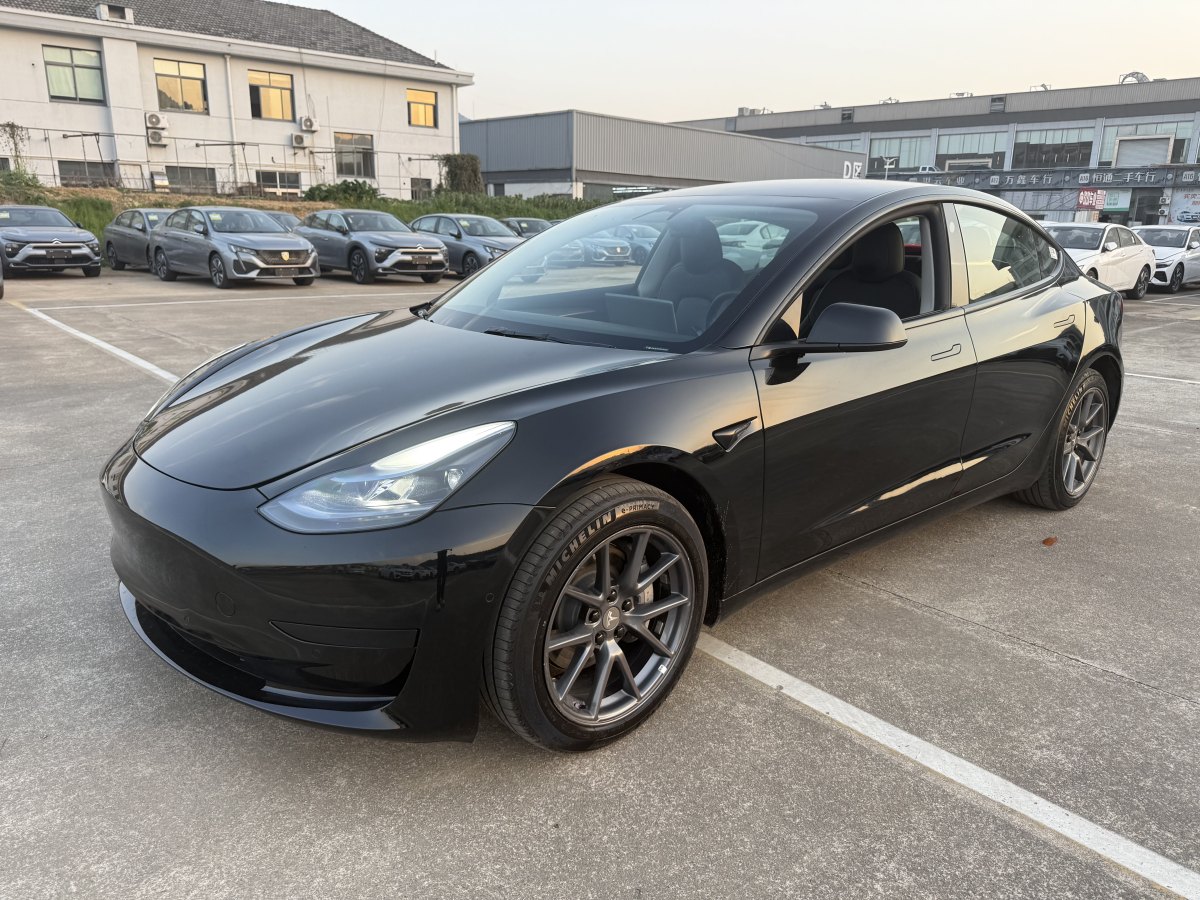 特斯拉 Model Y  2022款 改款 后輪驅(qū)動(dòng)版圖片