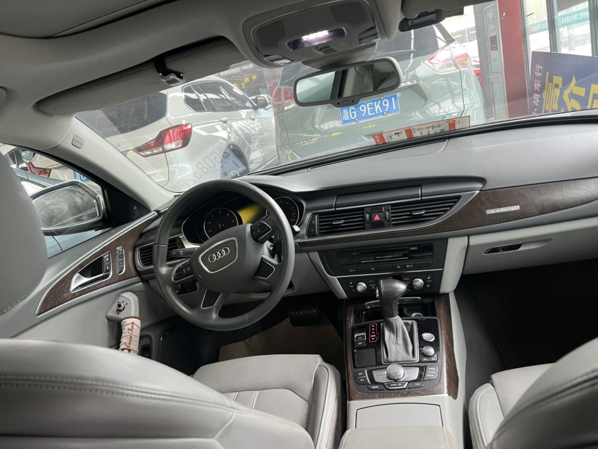 奧迪 奧迪A6L  2012款 50 TFSI quattro 豪華型圖片