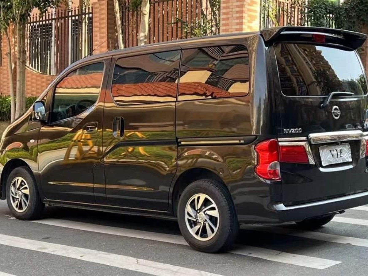 日產(chǎn) NV200  2018款 1.6L CVT豪華型圖片