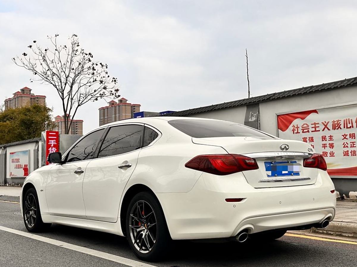 英菲尼迪 Q70  2019款 Q70L 2.0T 悅享版圖片