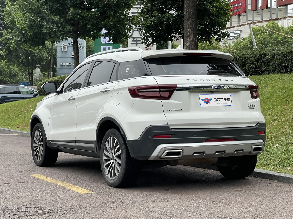 福特 領(lǐng)界  2019款 EcoBoost 145 CVT尊領(lǐng)型PLUS圖片