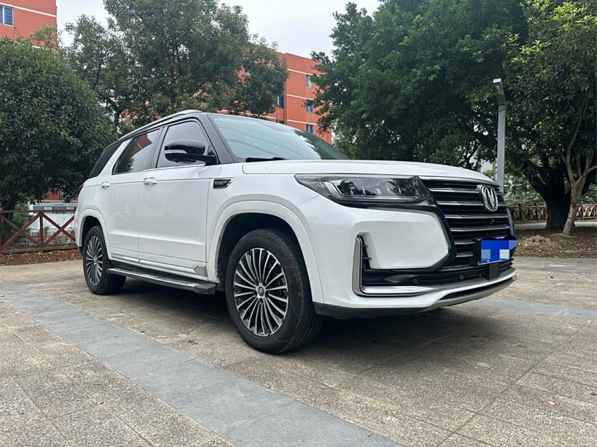 長(zhǎng)安 CS95  2019款 2.0T 兩驅(qū)豪華型圖片