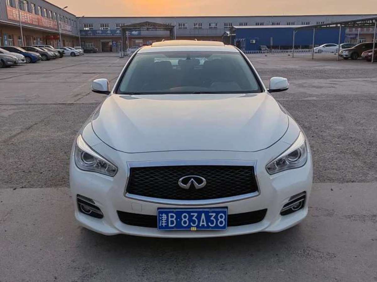 英菲尼迪 Q50L  2016款 2.0T 豪華版圖片