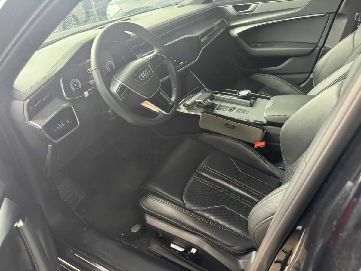 奧迪 奧迪A6L  2024款 40 TFSI 豪華動感型圖片