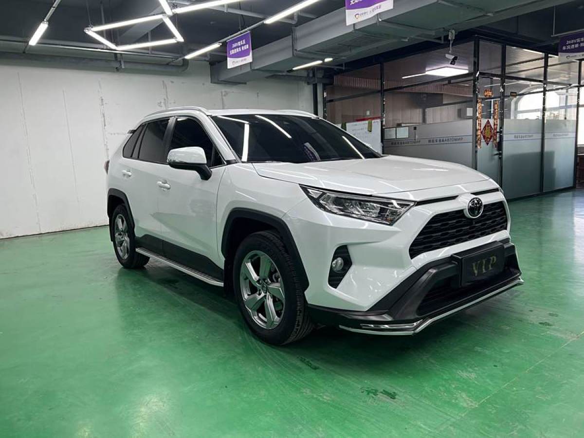 豐田 RAV4榮放  2021款 2.0L CVT兩驅(qū)風(fēng)尚PLUS版圖片