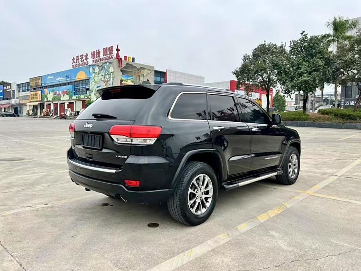 Jeep 大切諾基  2014款 3.6L 精英導(dǎo)航版圖片