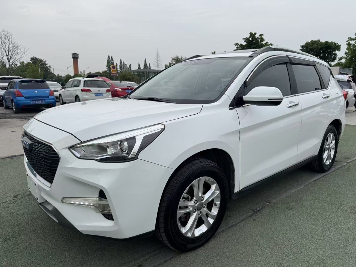 哈弗 M6  2017款 1.5T 手動(dòng)兩驅(qū)精英型圖片
