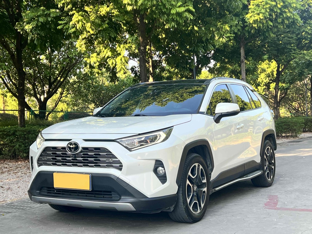 丰田 RAV4  2019款 荣放 2.0L CVT两驱先锋版图片