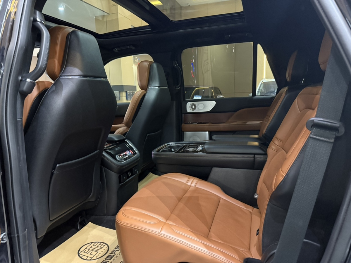 林肯 領(lǐng)航員  2020款 3.5T 尊耀版圖片
