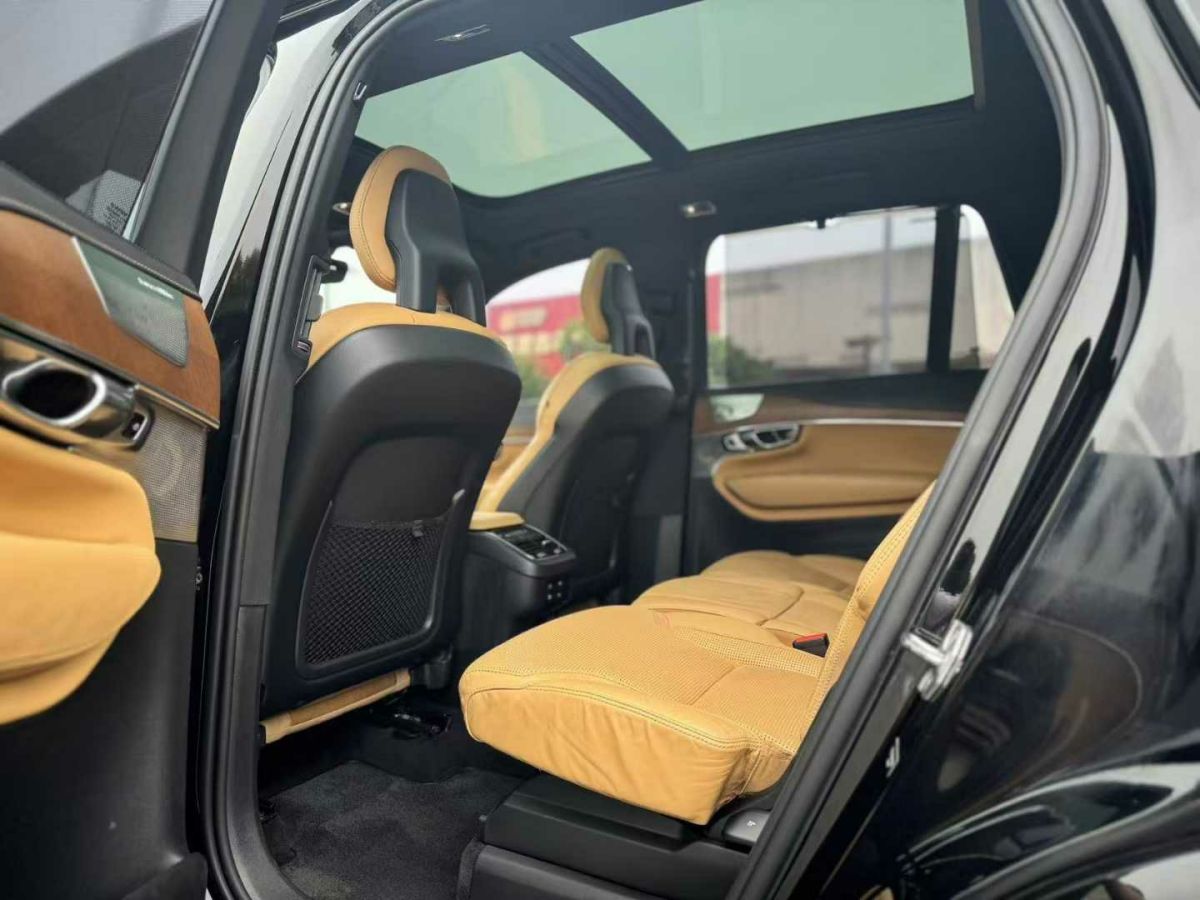 沃爾沃 XC90  2016款 2.0T T6 升級(jí)版智尊版圖片