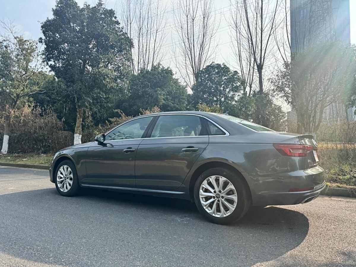 奧迪 奧迪A4L  2019款 40 TFSI 進取型 國VI圖片