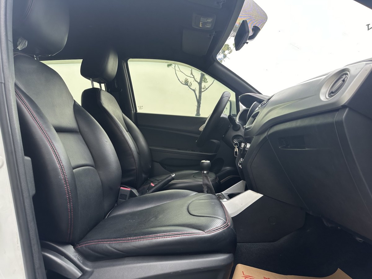 中華 V3  2019款  1.5L 手動(dòng)精英型圖片
