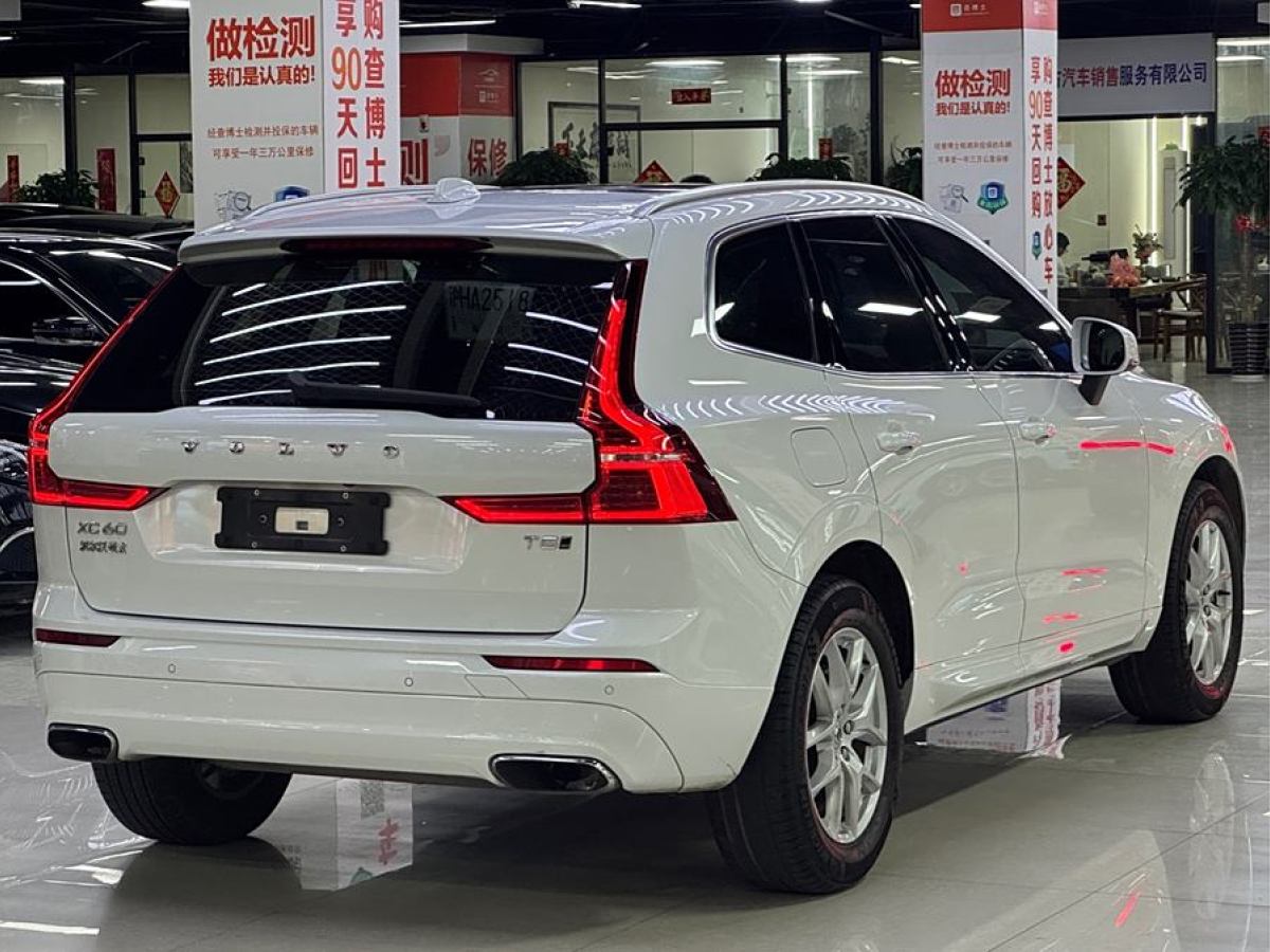 沃爾沃 XC60  2019款  T5 四驅(qū)智逸版 國VI圖片