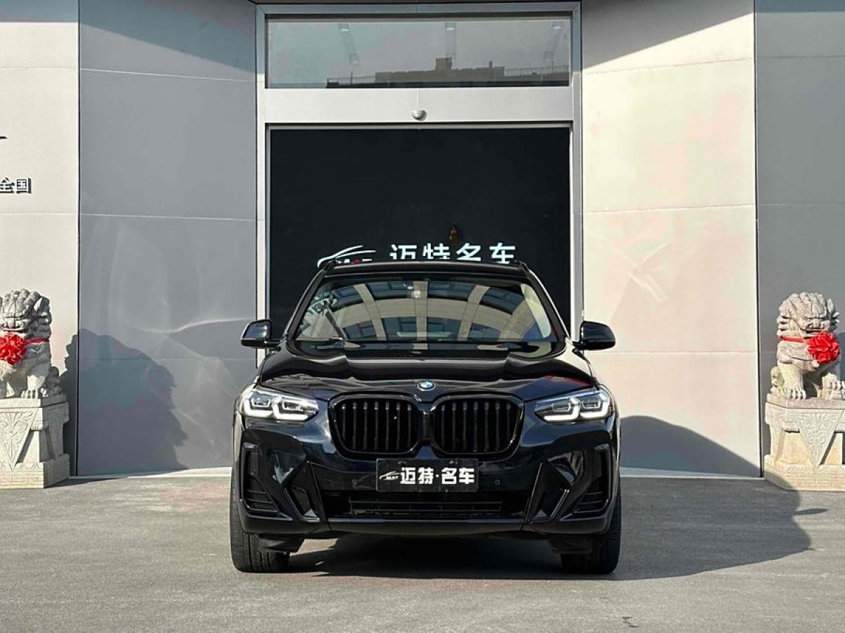 寶馬 寶馬X3  2022款 xDrive30i 領(lǐng)先型 M曜夜套裝圖片