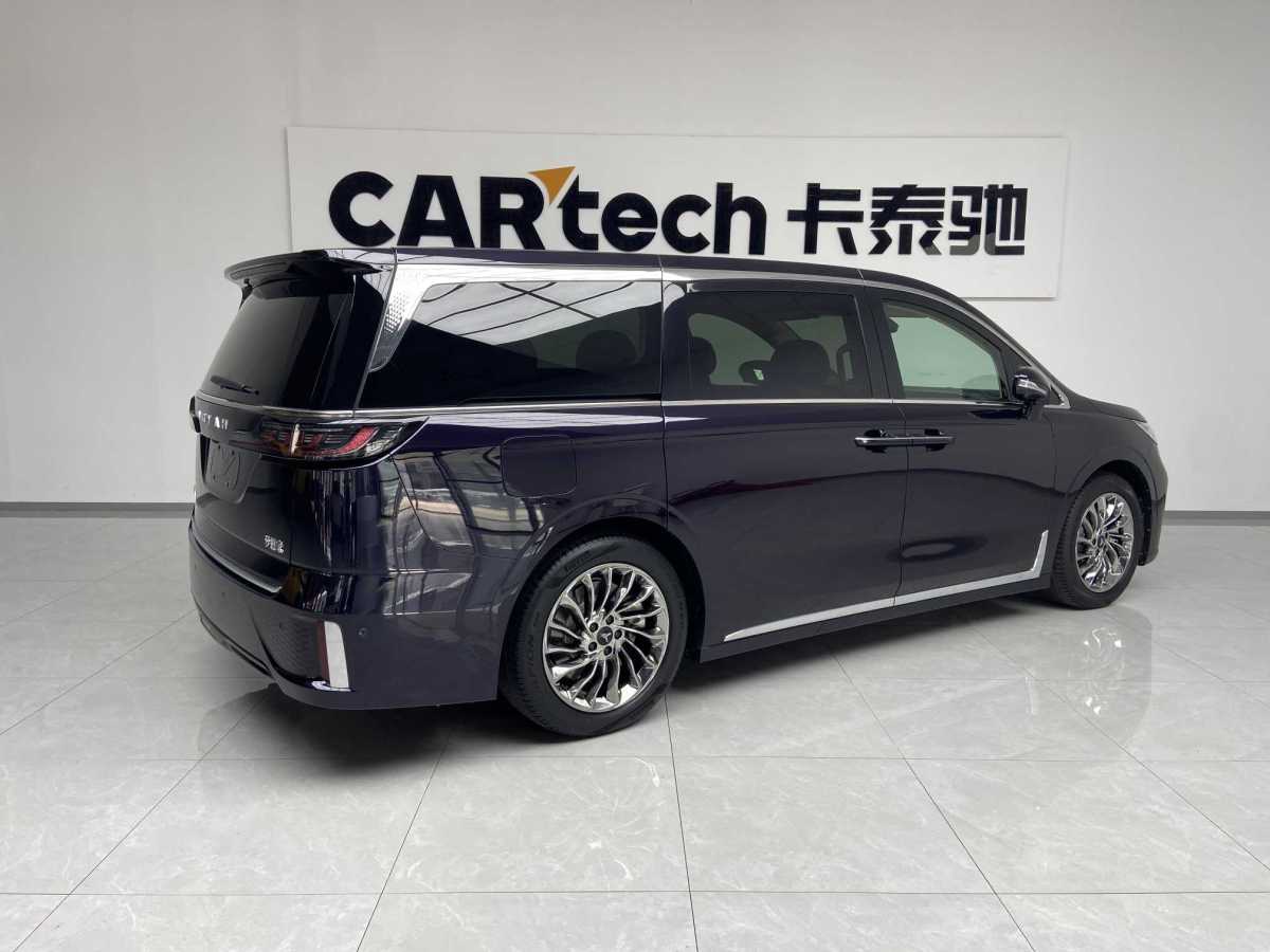 嵐圖 夢想家  2024款 PHEV 超長續(xù)航旗艦版圖片