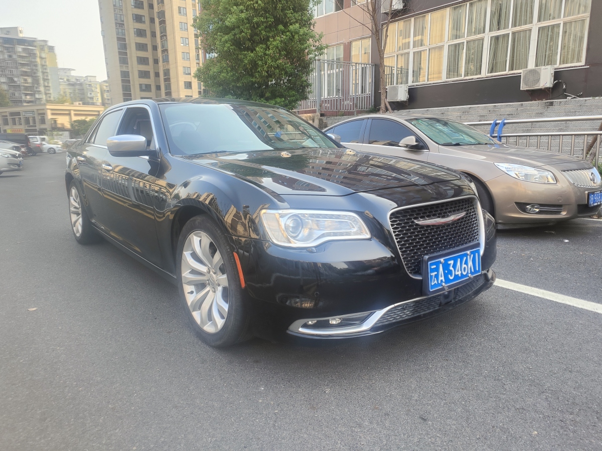 克萊斯勒 300C  2014款 3.0L 卓越版圖片