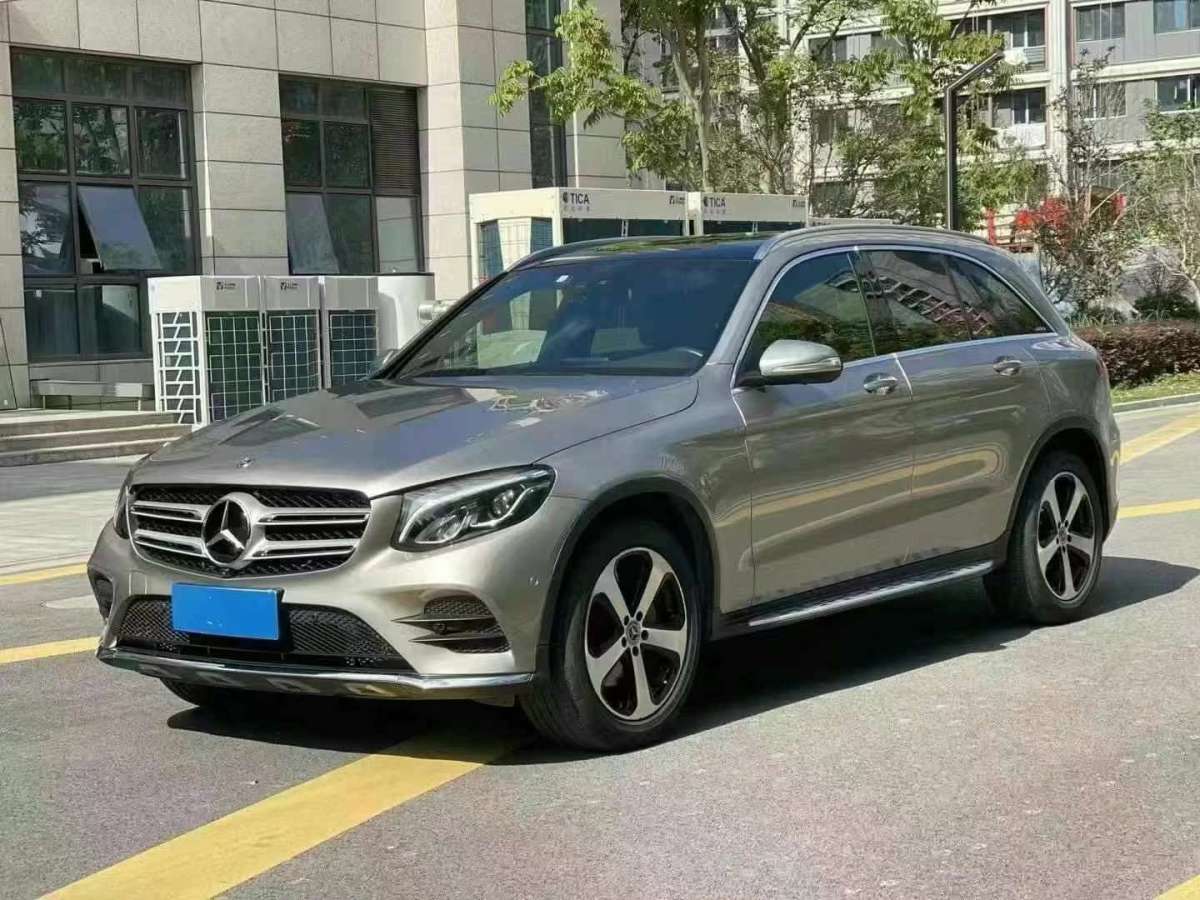 2019年6月奔馳 奔馳GLC  2019款 GLC 260 4MATIC 豪華型