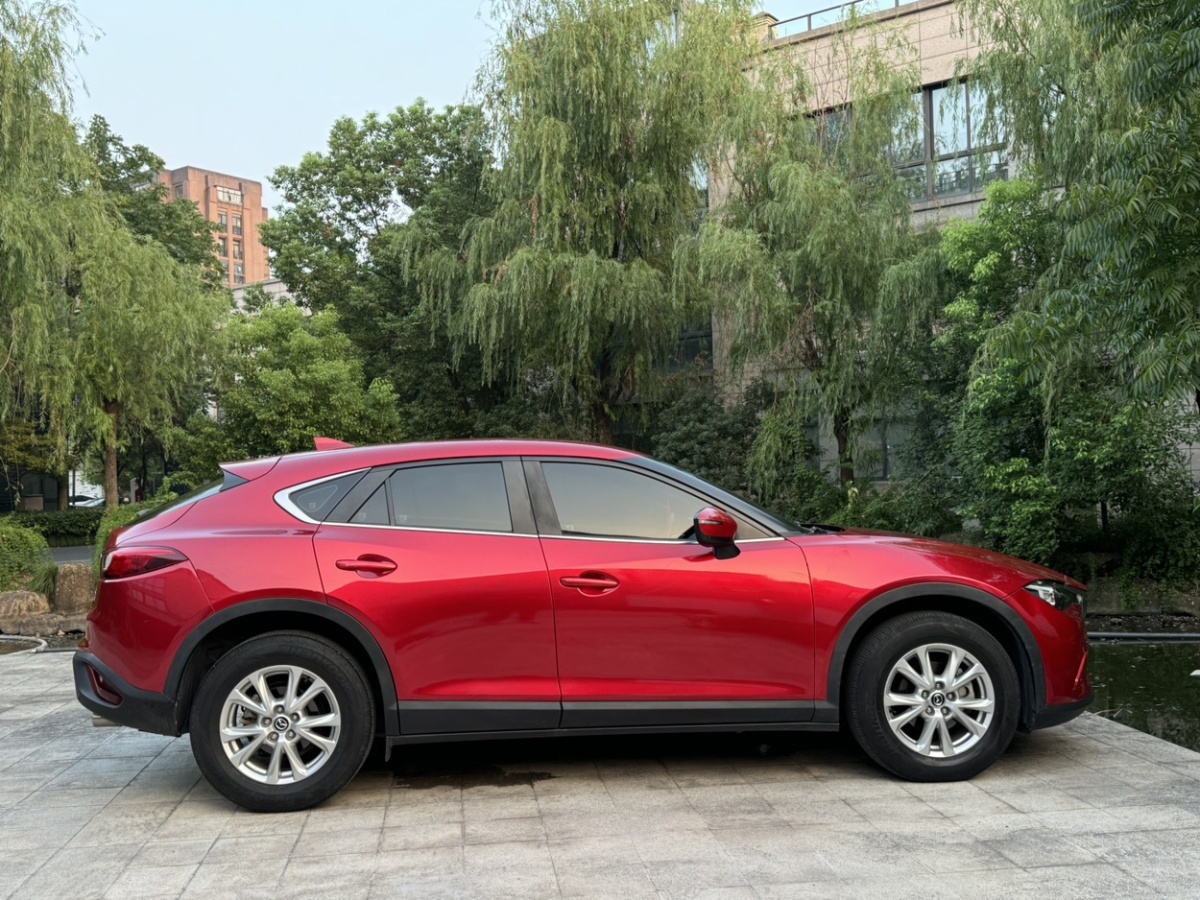 马自达 CX-4  2018款 2.0L 自动两驱蓝天活力版图片