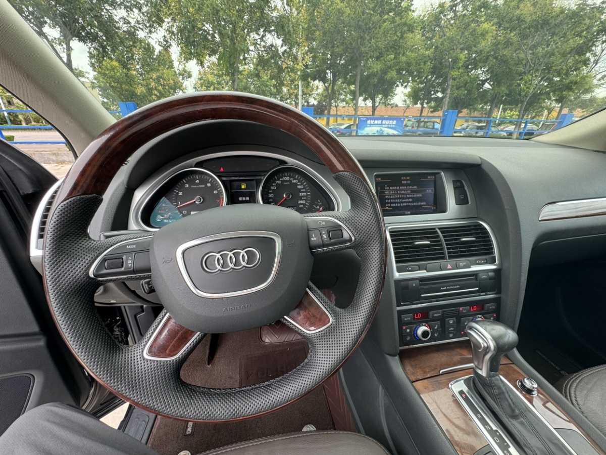 奧迪 奧迪Q7  2014款 35 TFSI 進取型圖片