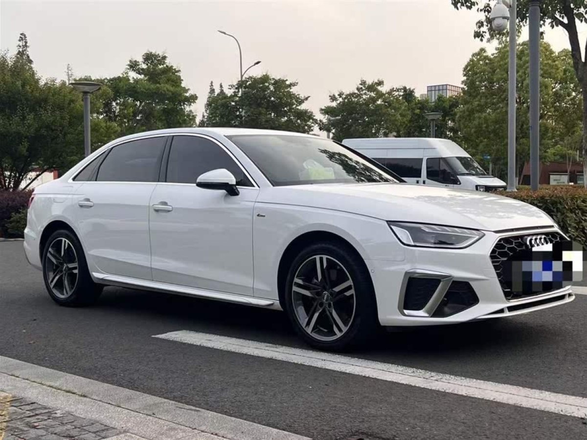 奧迪 奧迪A4L  2020款 40 TFSI 豪華動感型圖片