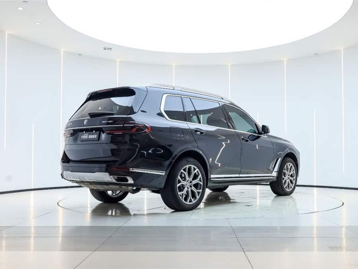 寶馬 寶馬X7  2023款 xDrive40i 領(lǐng)先型豪華套裝圖片