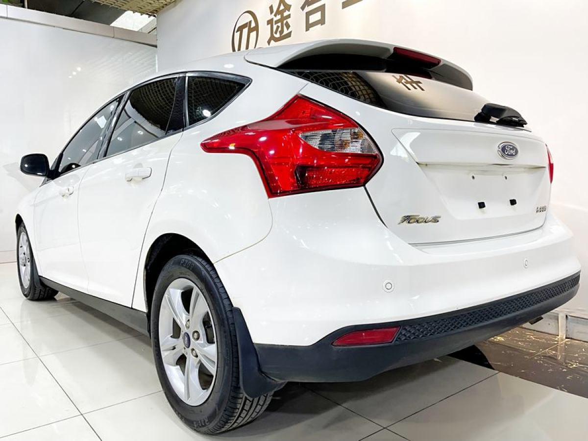 福特 ?？怂? 2012款 兩廂 1.6L 自動(dòng)風(fēng)尚型圖片