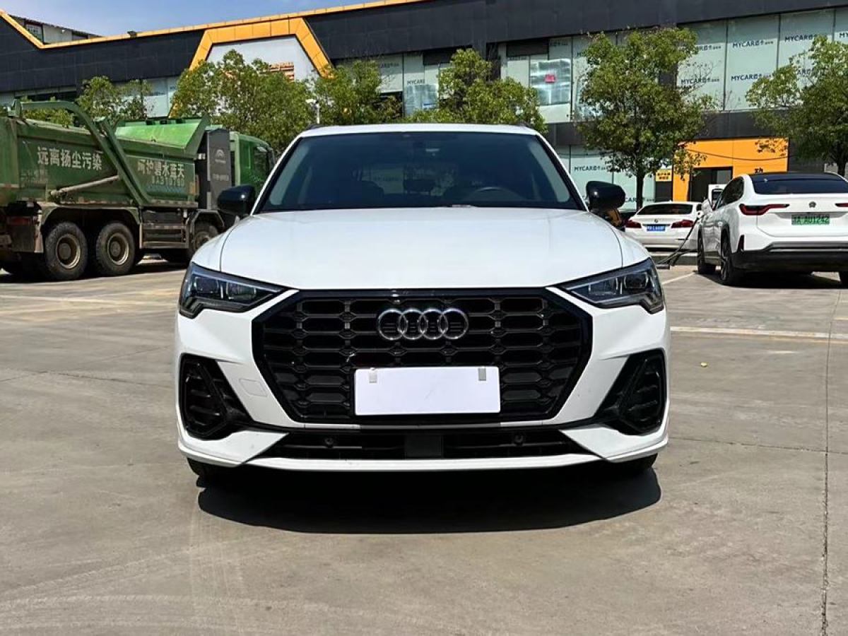 奧迪 奧迪Q3  2022款 35 TFSI 時(shí)尚動(dòng)感型圖片