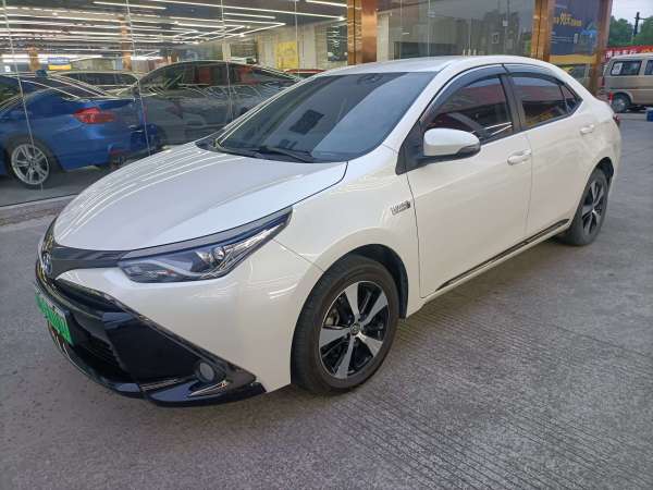 丰田 雷凌双擎E+  2019款 1.8PH GS CVT精英版