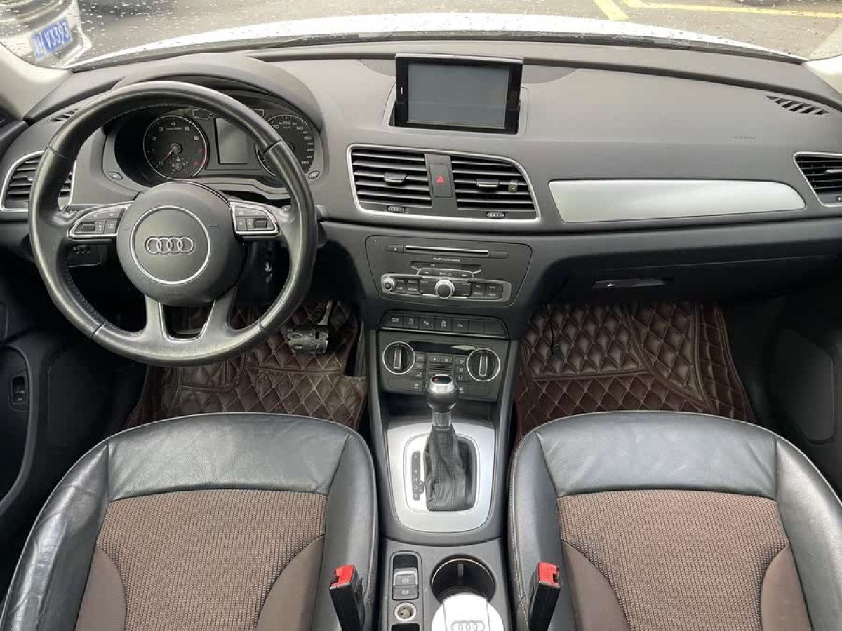 奧迪 奧迪Q3  2016款 30 TFSI 時(shí)尚型圖片