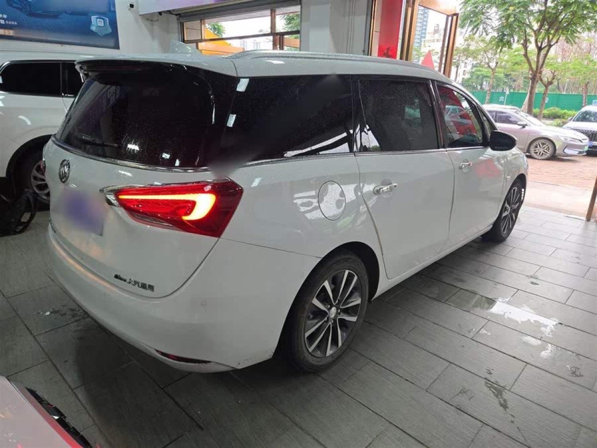 別克 GL6  2021款 323T 輕混動互聯(lián)尊貴型圖片