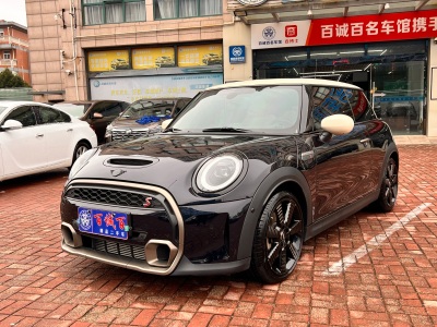 2023年12月 MINI MINI 2.0T COOPER S 藝術家圖片