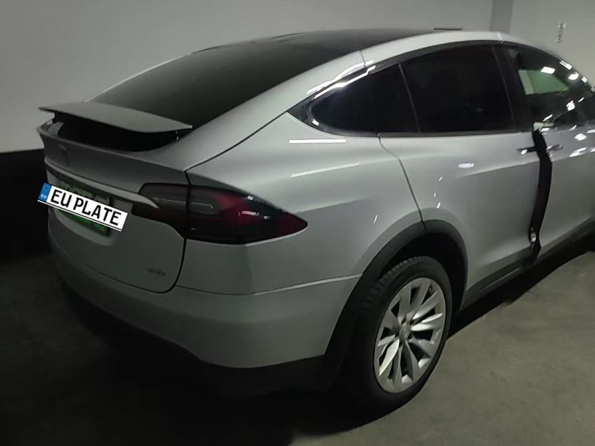 特斯拉 Model X  2016款 Model X 90D圖片