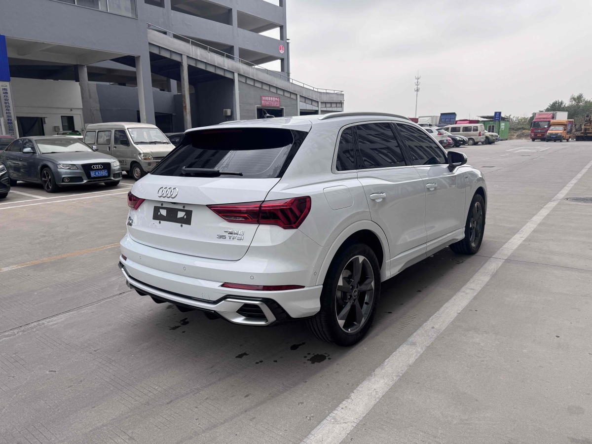 奥迪 奥迪Q3  2024款 35 TFSI 时尚致雅型图片