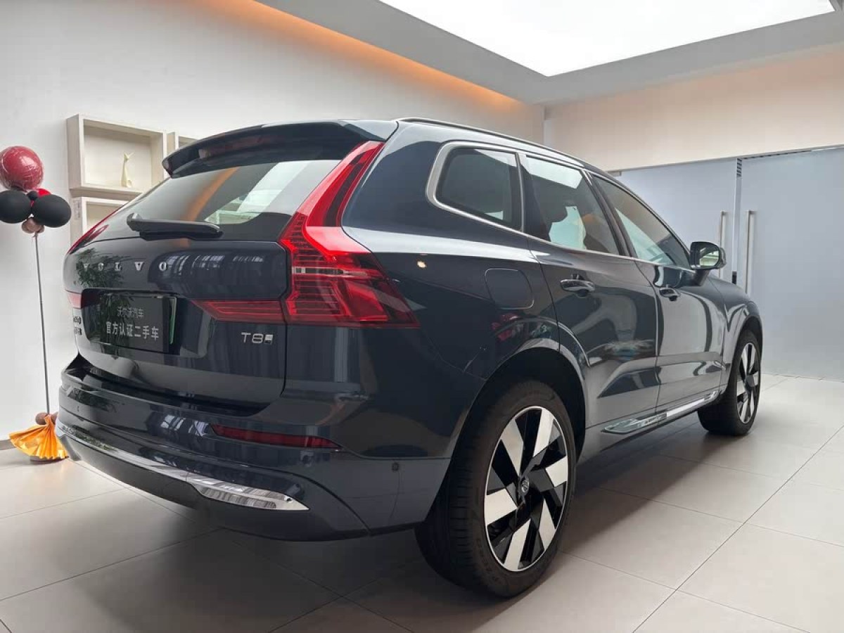 沃爾沃 XC60新能源  2025款 插電式混動 長續(xù)航四驅(qū)智雅豪華版圖片