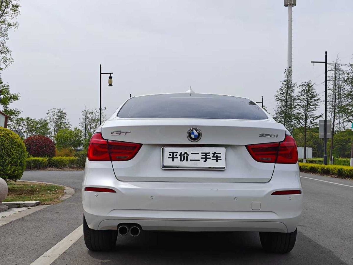 寶馬 寶馬3系GT  2019款 320i 時(shí)尚型圖片