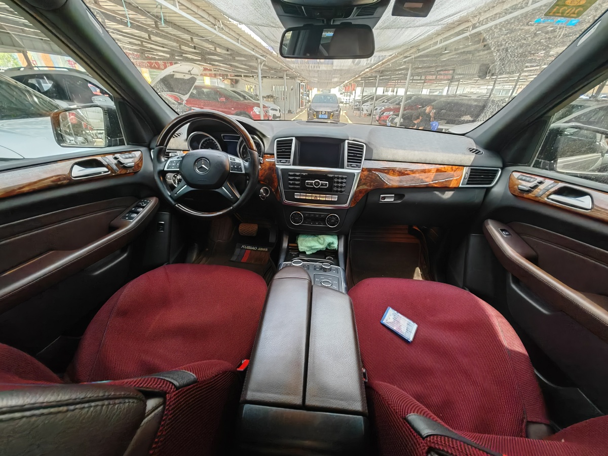 奔驰 奔驰M级  2015款 ML 400 4MATIC豪华型图片