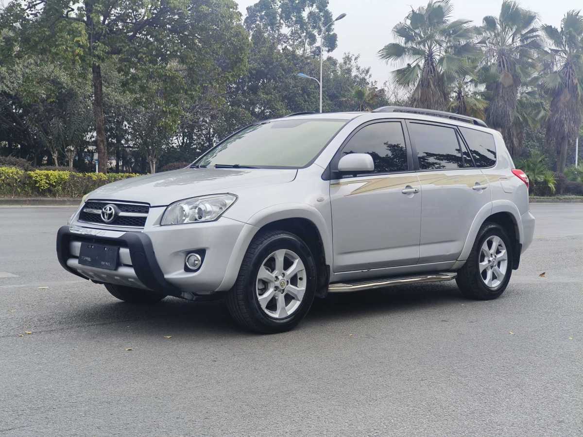 豐田 RAV4榮放  2011款 2.4L 自動四驅(qū)至臻版圖片