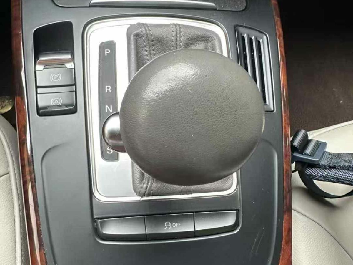 奧迪 奧迪A4L  2011款 A4L 1.8T FSI 舒適型圖片