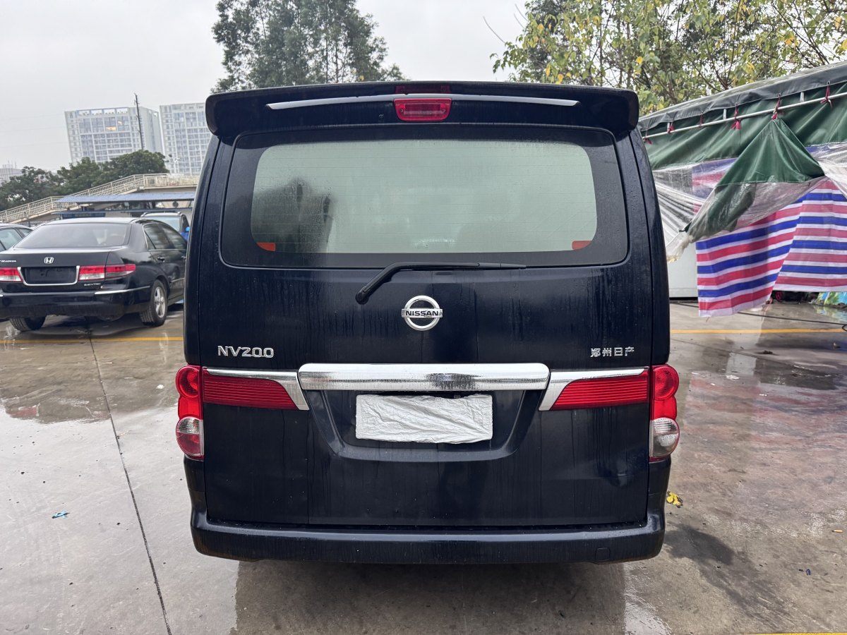 日產(chǎn) NV200  2012款 1.6L 232座 尊雅型圖片