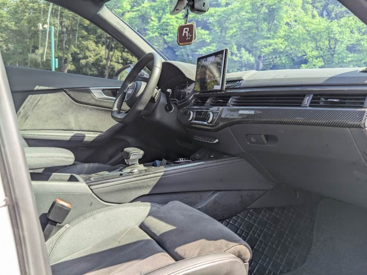 奧迪 奧迪A4L  2024款 45 TFSI quattro 臻選動(dòng)感型圖片