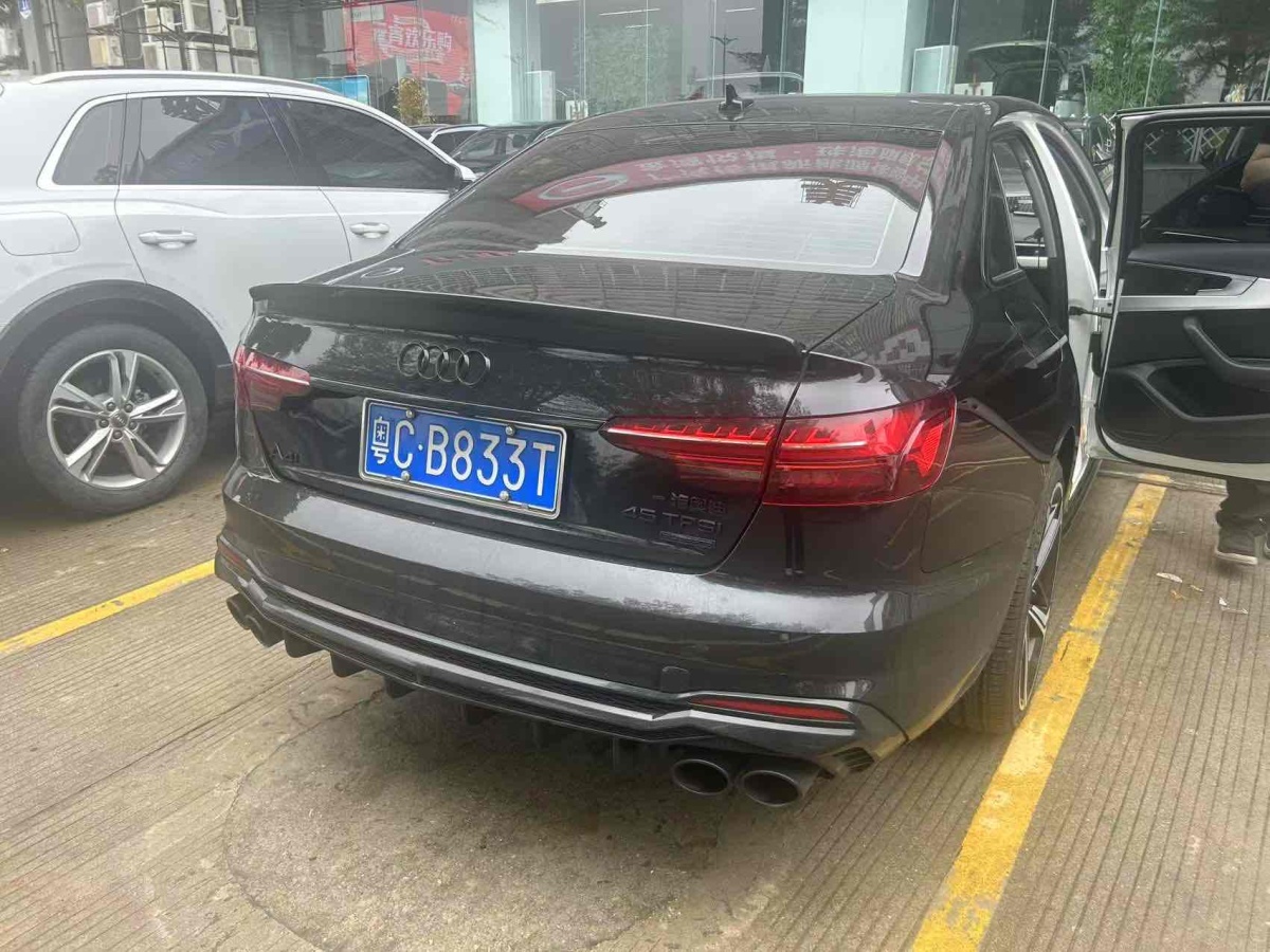 奧迪 奧迪A4L  2020款 40 TFSI 豪華動(dòng)感型圖片