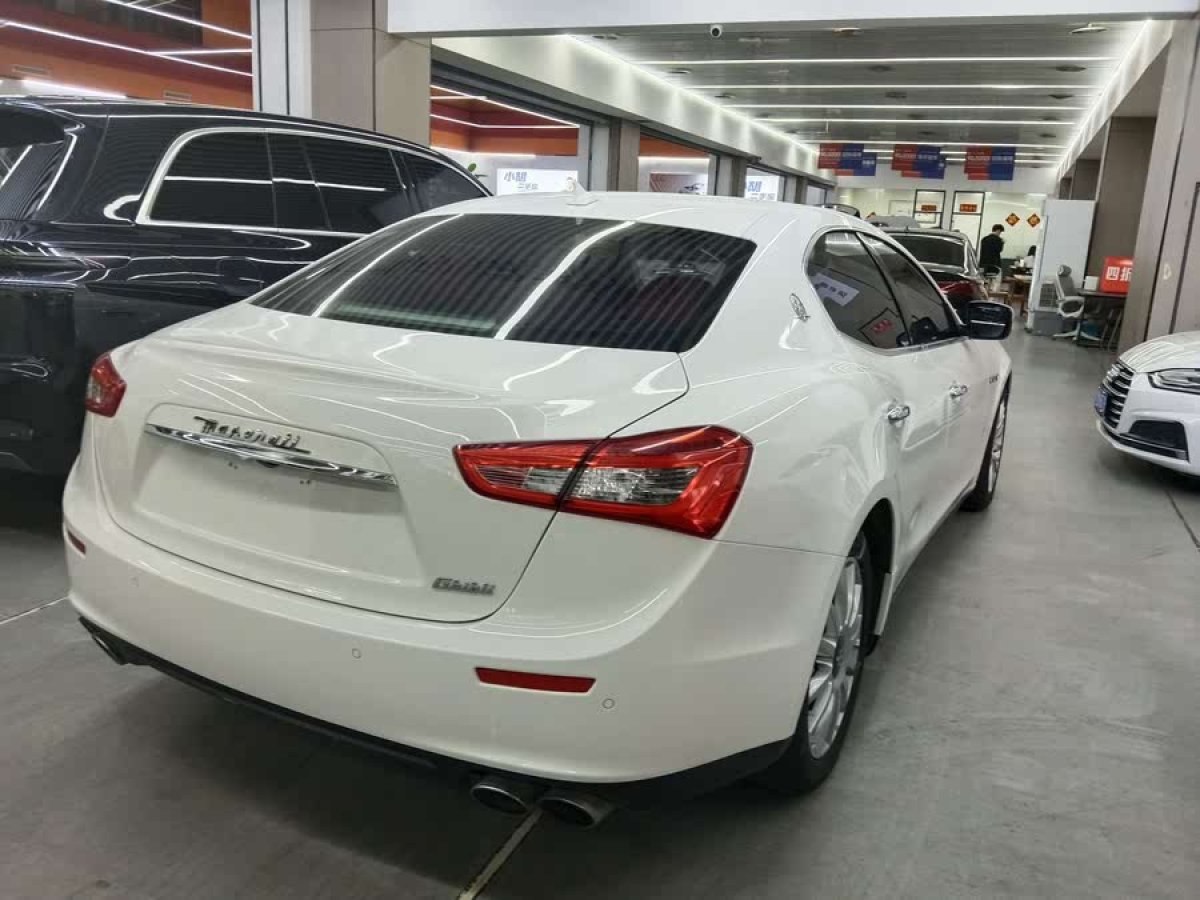 瑪莎拉蒂 Ghibli  2014款 3.0T 標(biāo)準(zhǔn)版圖片